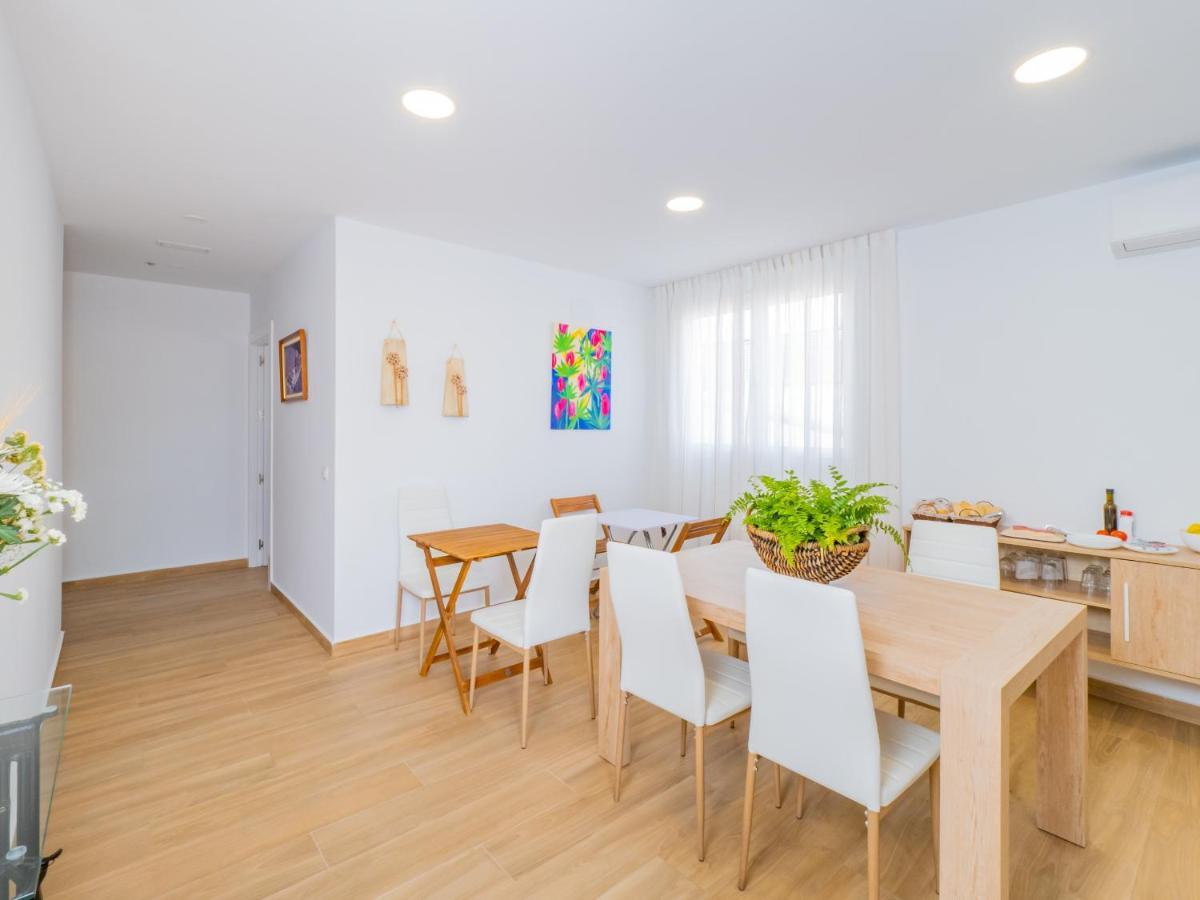 Cubo'S Hostal William'S Sunny 1 With Breakfast Торре-де-Бенаґальбон Екстер'єр фото