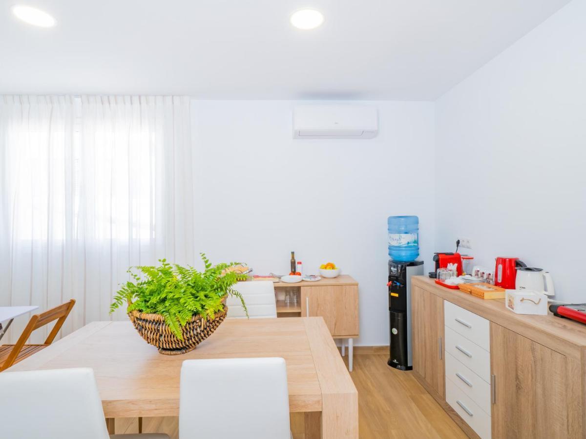 Cubo'S Hostal William'S Sunny 1 With Breakfast Торре-де-Бенаґальбон Екстер'єр фото